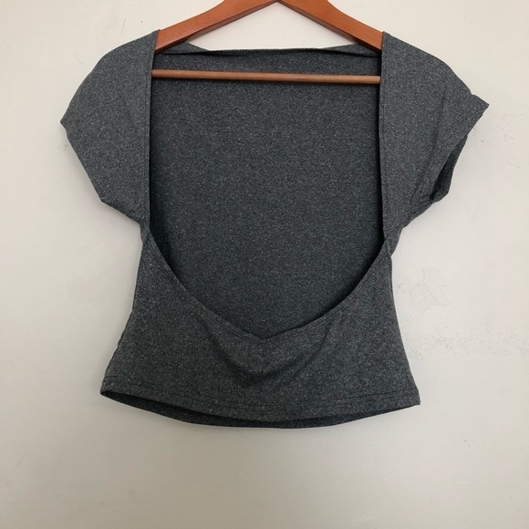 Backless top - Picture 2 of 2